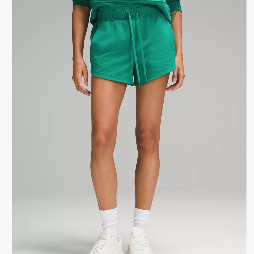 Lululemon Inner Glow HR Short 3"